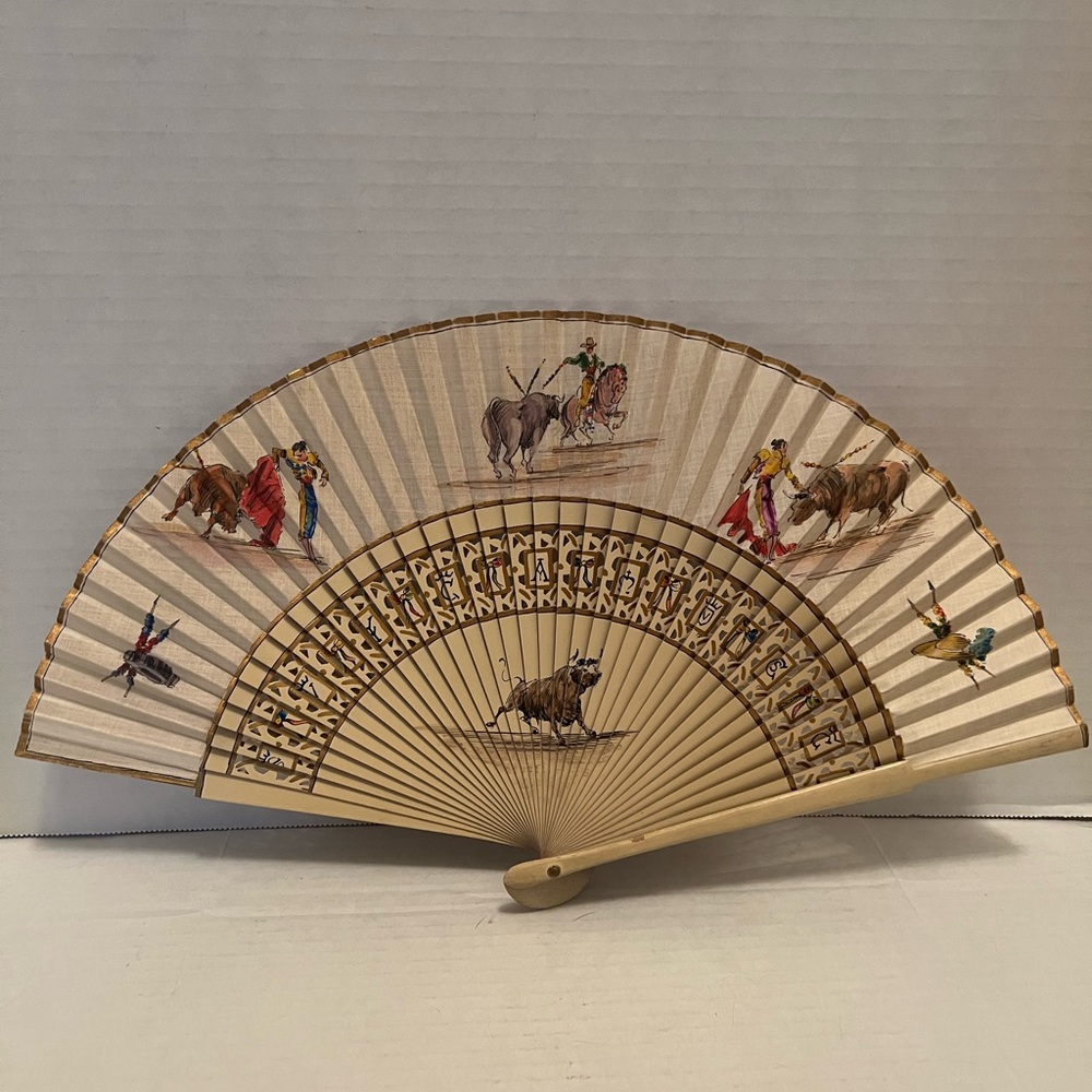 Vintage Folding Hand Held Fan Spain Bull Fighting Original Box Included